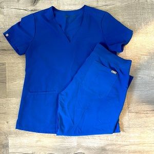 Figs Royal Blue Woman’s Scrub Set Small/Medium